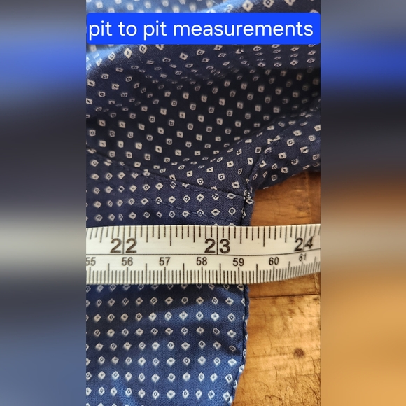 DOCKERS - Shirt L Blue White Geometric Button-up, 1 Pocket, Embroidered Logo - Picture 11 of 13
